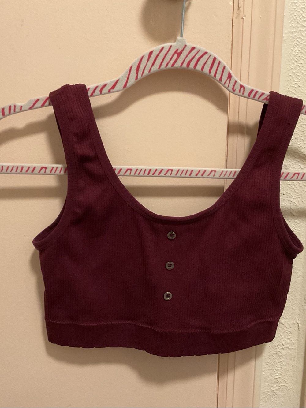 Lucky Brand Ribbed Crop Tank in Wine